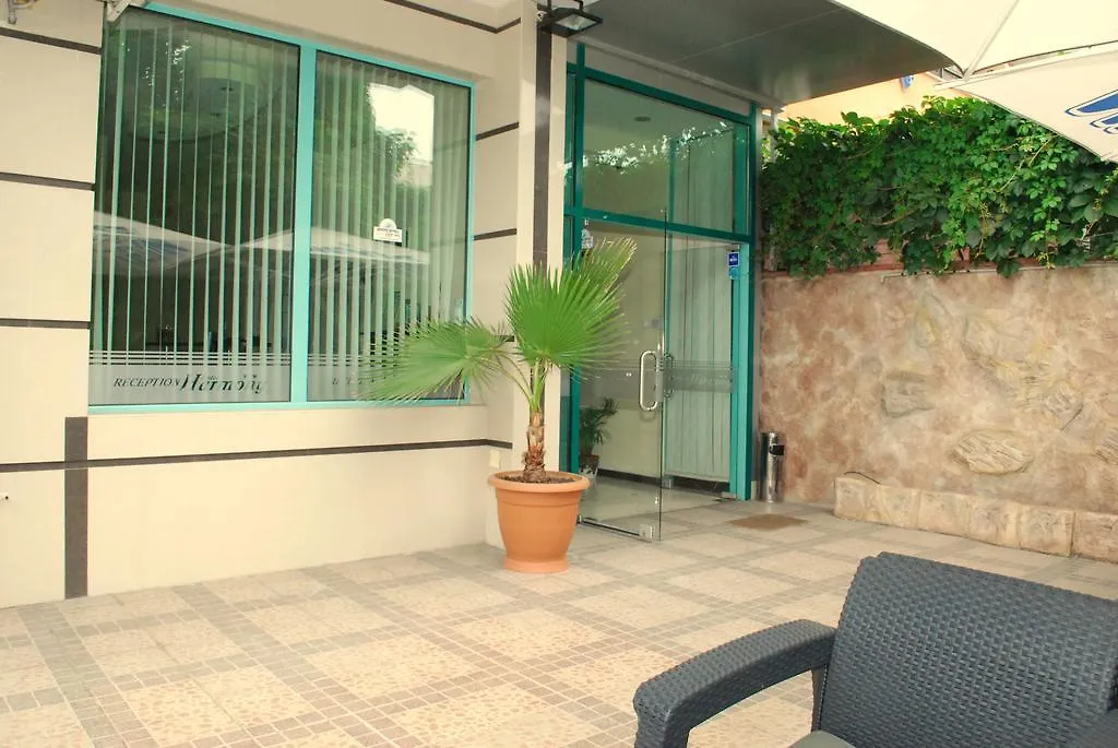 Hotel Harmony ساني بيتش